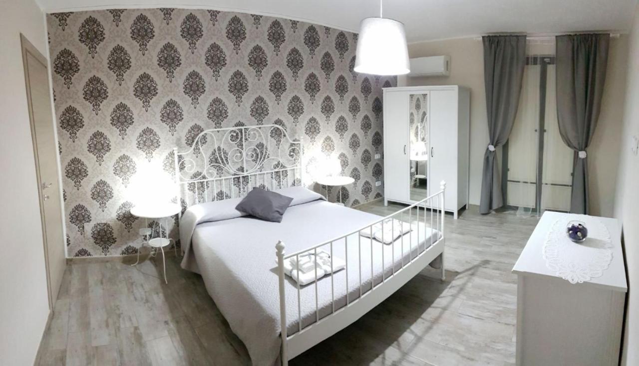 Bed and Breakfast Il Vicoletto Фрашинето Экстерьер фото