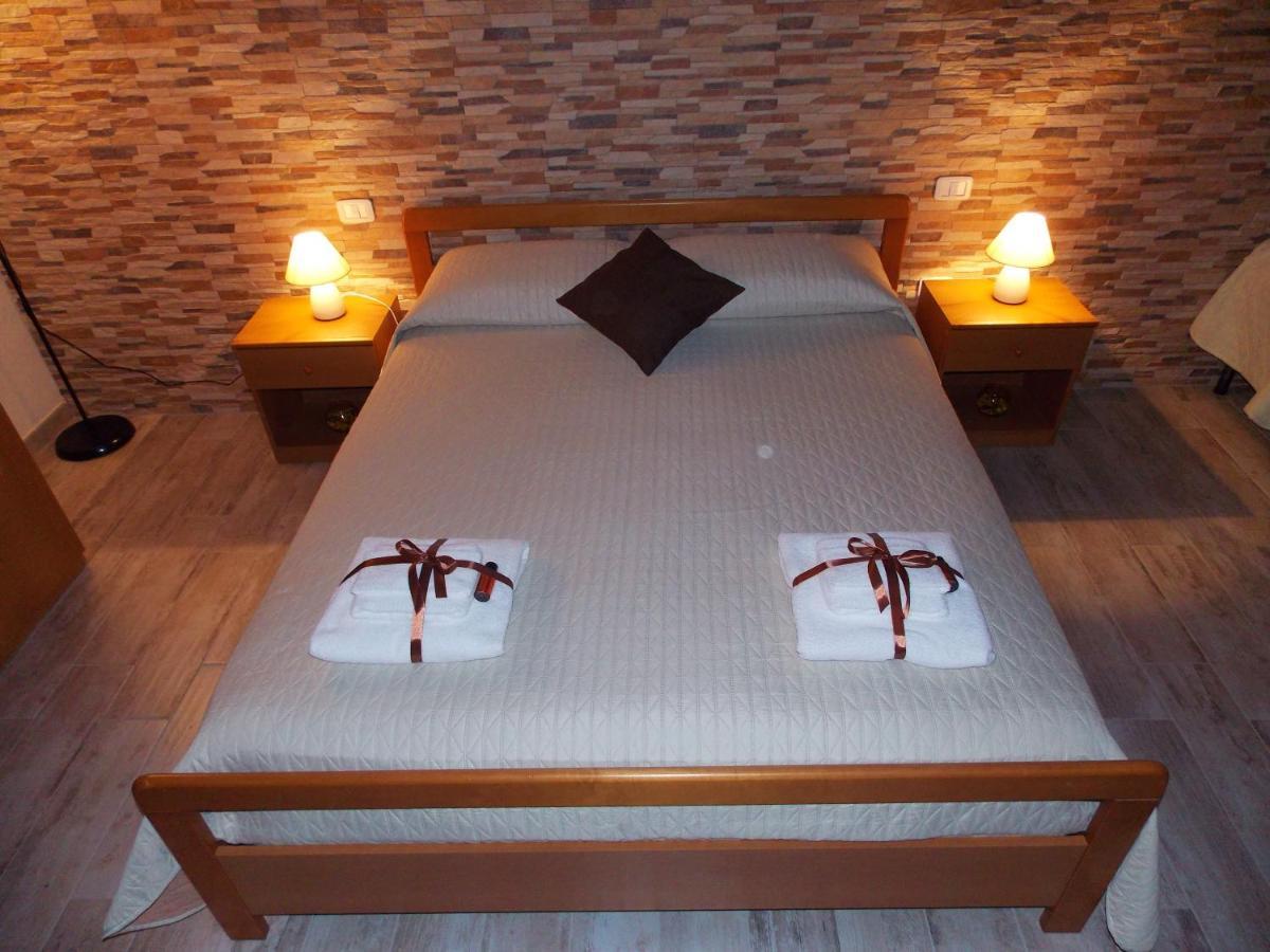 Bed and Breakfast Il Vicoletto Фрашинето Номер фото