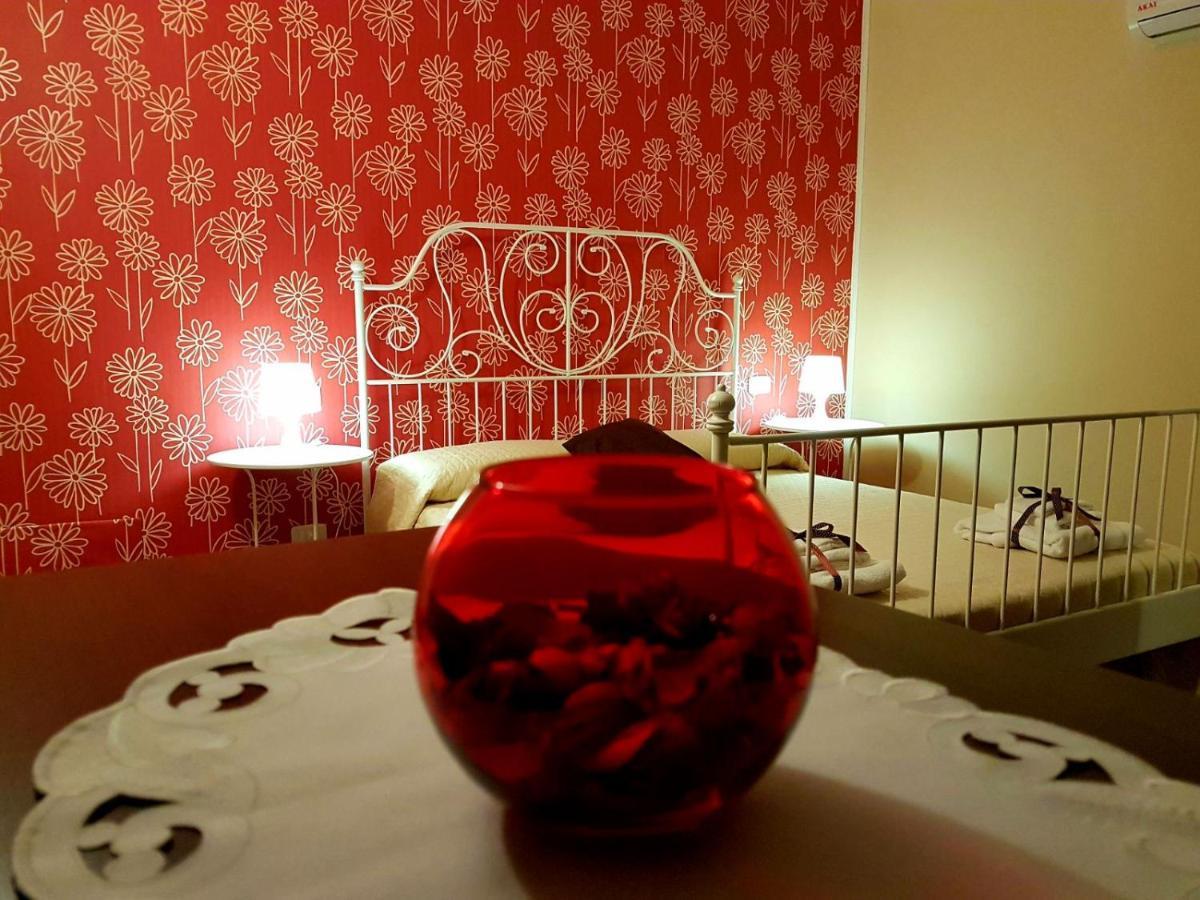 Bed and Breakfast Il Vicoletto Фрашинето Экстерьер фото